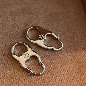 Tory Burch Silver Key Holder Set